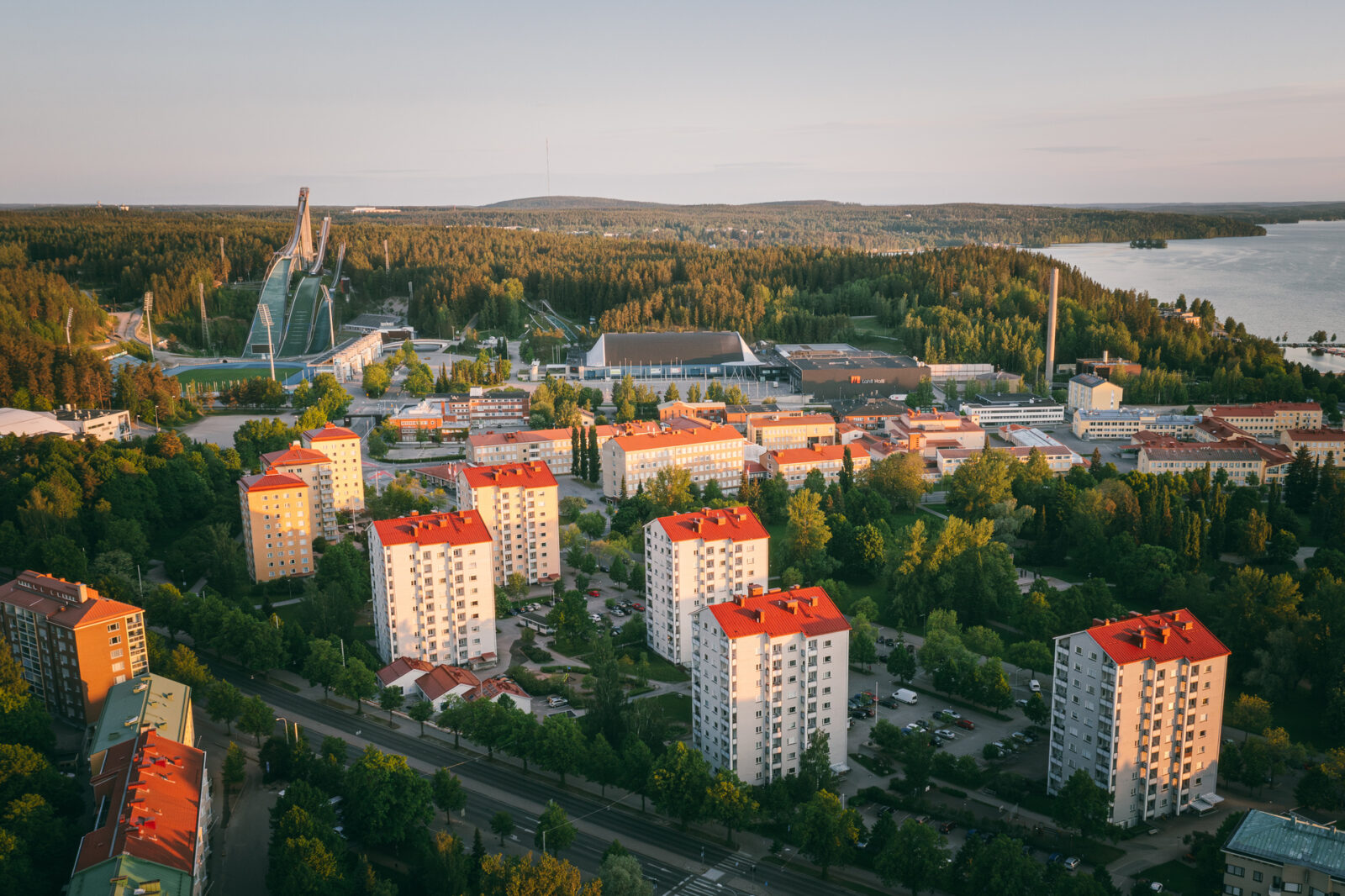Lahti etsii kauneinta rakennustaan